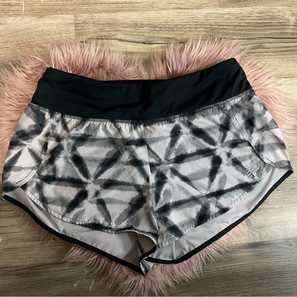 New Balance Black Athletic Short Size S - Picture 2 of 8